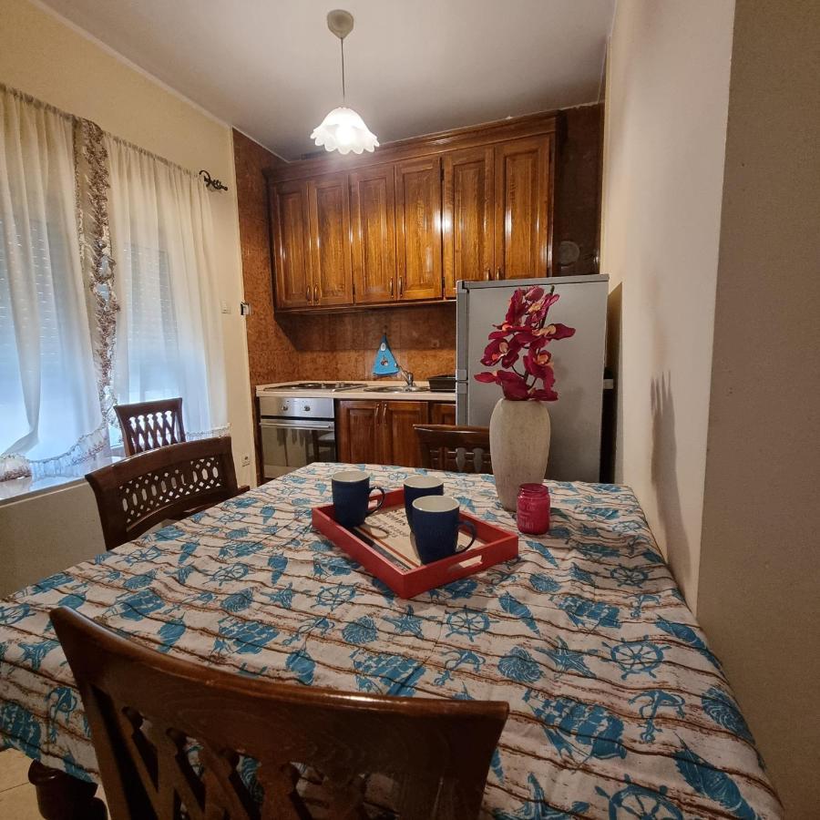Apartment On The Shore Of The Bay Of Kotor With Free Wi-Fi Ngoại thất bức ảnh